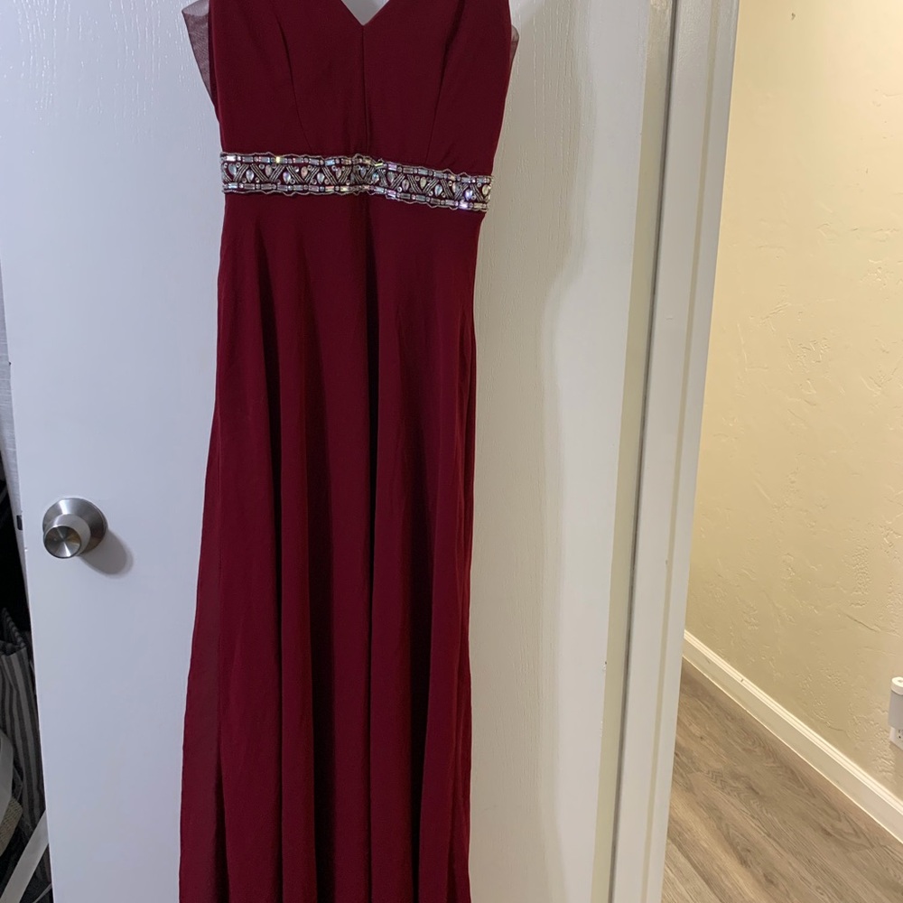 Elegant Burgundy Evening Gown